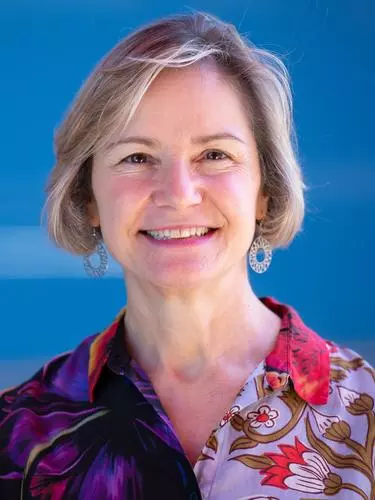 headshot loretta baldassar